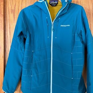 Medium Patagonia hoodie nano air